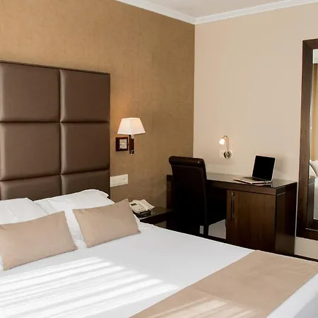 Hotel A Queimada 2*