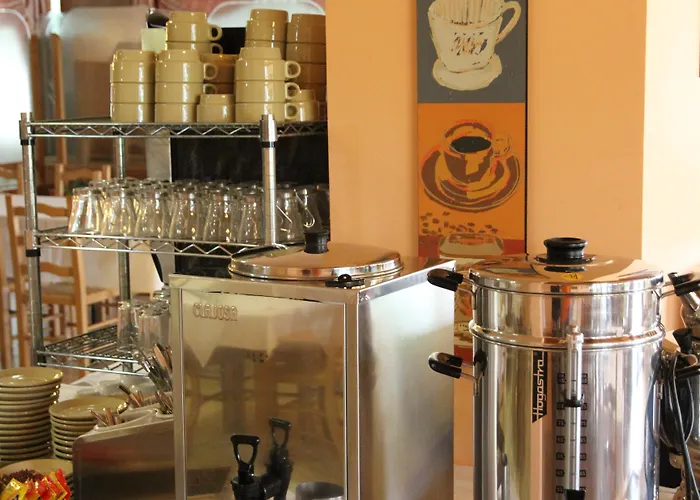 阿凯马达酒店 2*